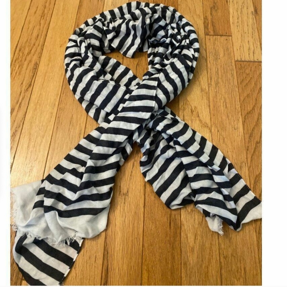 Black and white striped lightweight scarf 27x72 inches soft fringed ends